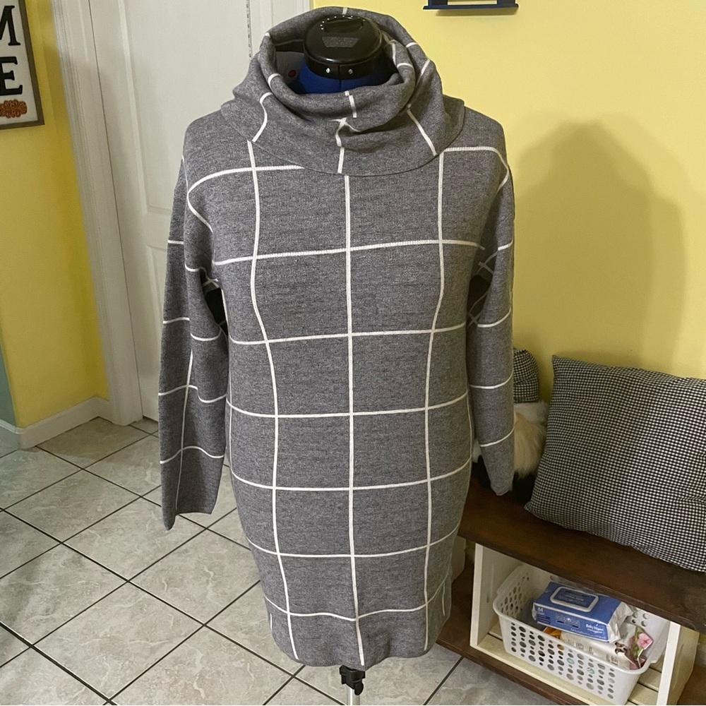 Yibock Gray Turtleneck Sweater Dress w/White Grid Pattern